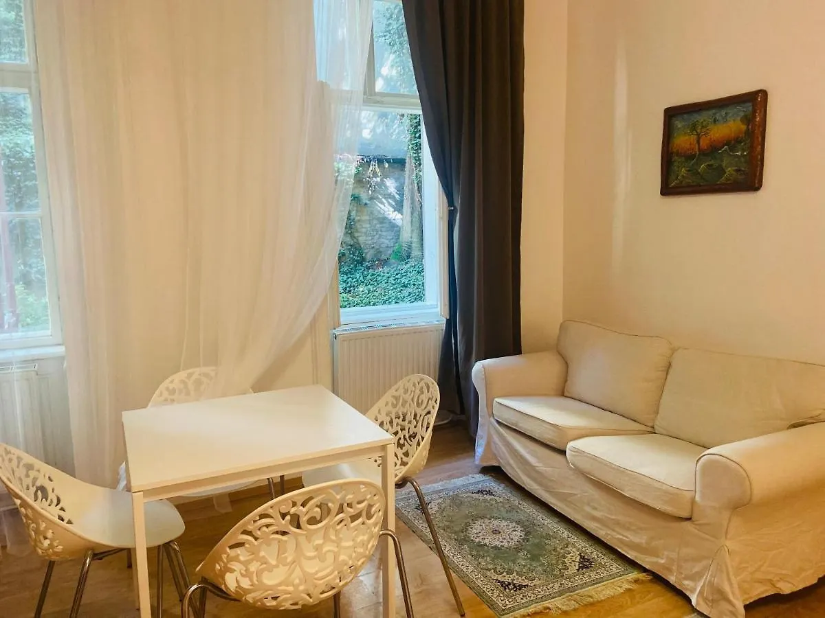 Altbau Apartment Vienna Austria